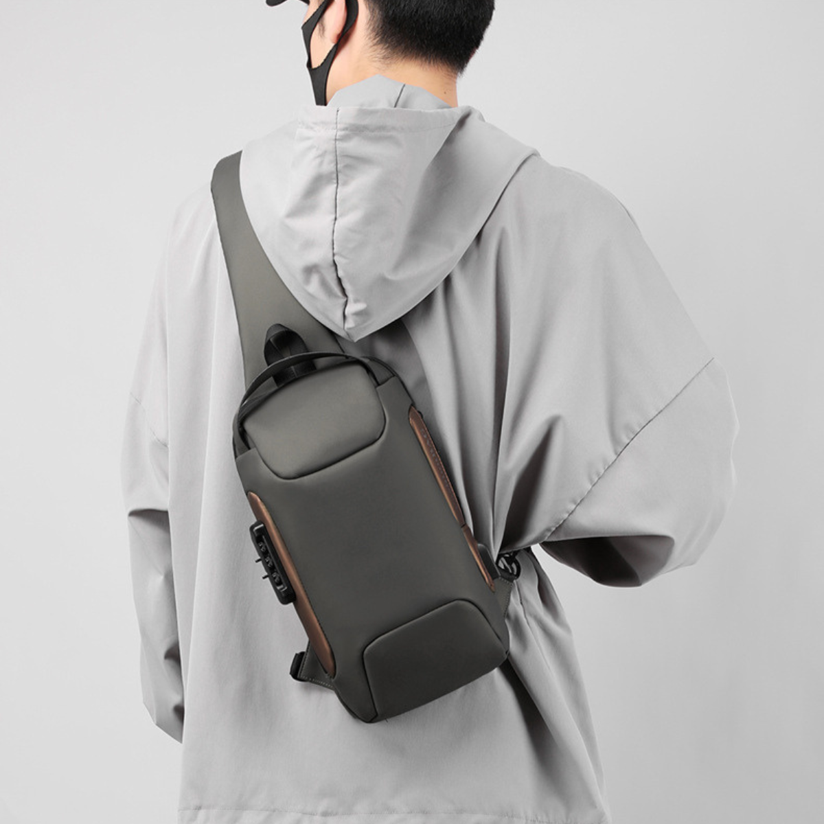 Geanta de Umar sau de Mana pentru Barbati, Borseta Crossbody – Multifunctionala, Sistem Anti-Furt, Compartimente Multiple, Impermeabila, Design Ergonomic cu Port USB Extern, Ideala pentru Calatorii si Utilizare Zilnica, 33x17x9 cm, Neagra