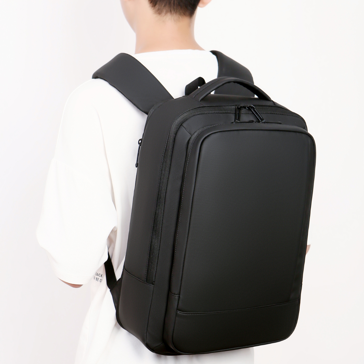Rucsac multifunctional, Rezistent la apa, respirabil si spatios, cu Port de incarcare USB, smart casual pentru Business/ Calatorii si Laptop 15,6 inchi, VisionHub, 44cm X 32cm, Negru